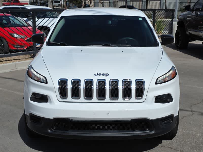Thumbnail: 2017 Jeep Cherokee - 3