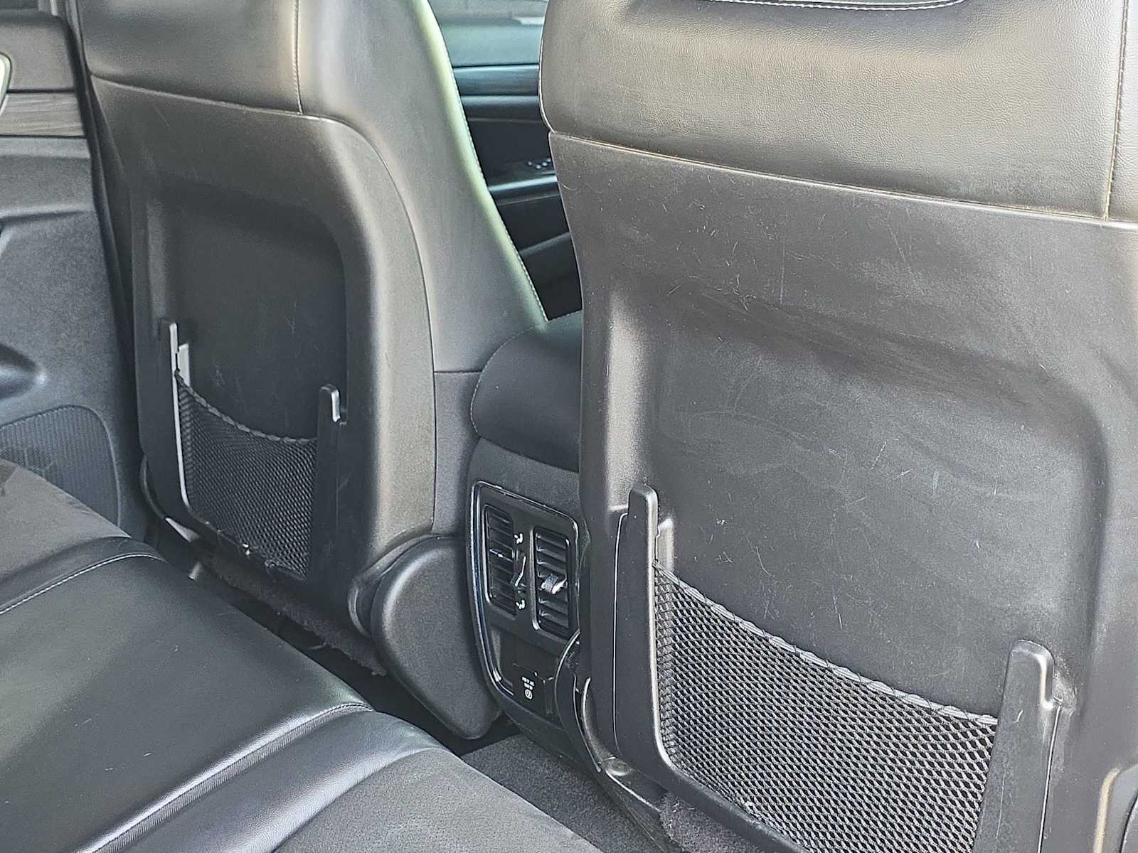 Thumbnail: 2022 Jeep Grand Cherokee - 15