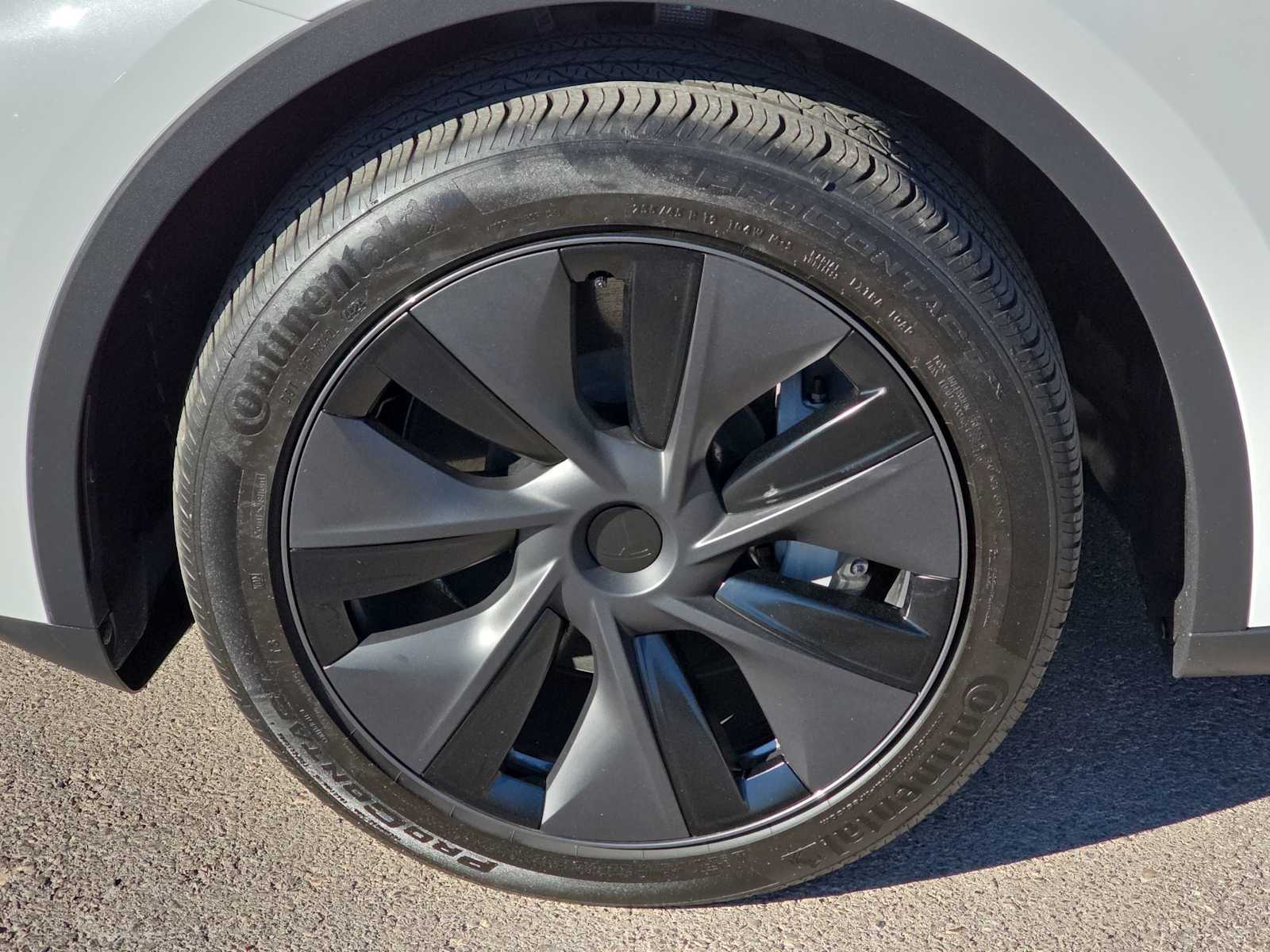 Thumbnail: 2025 Tesla Model Y - 12