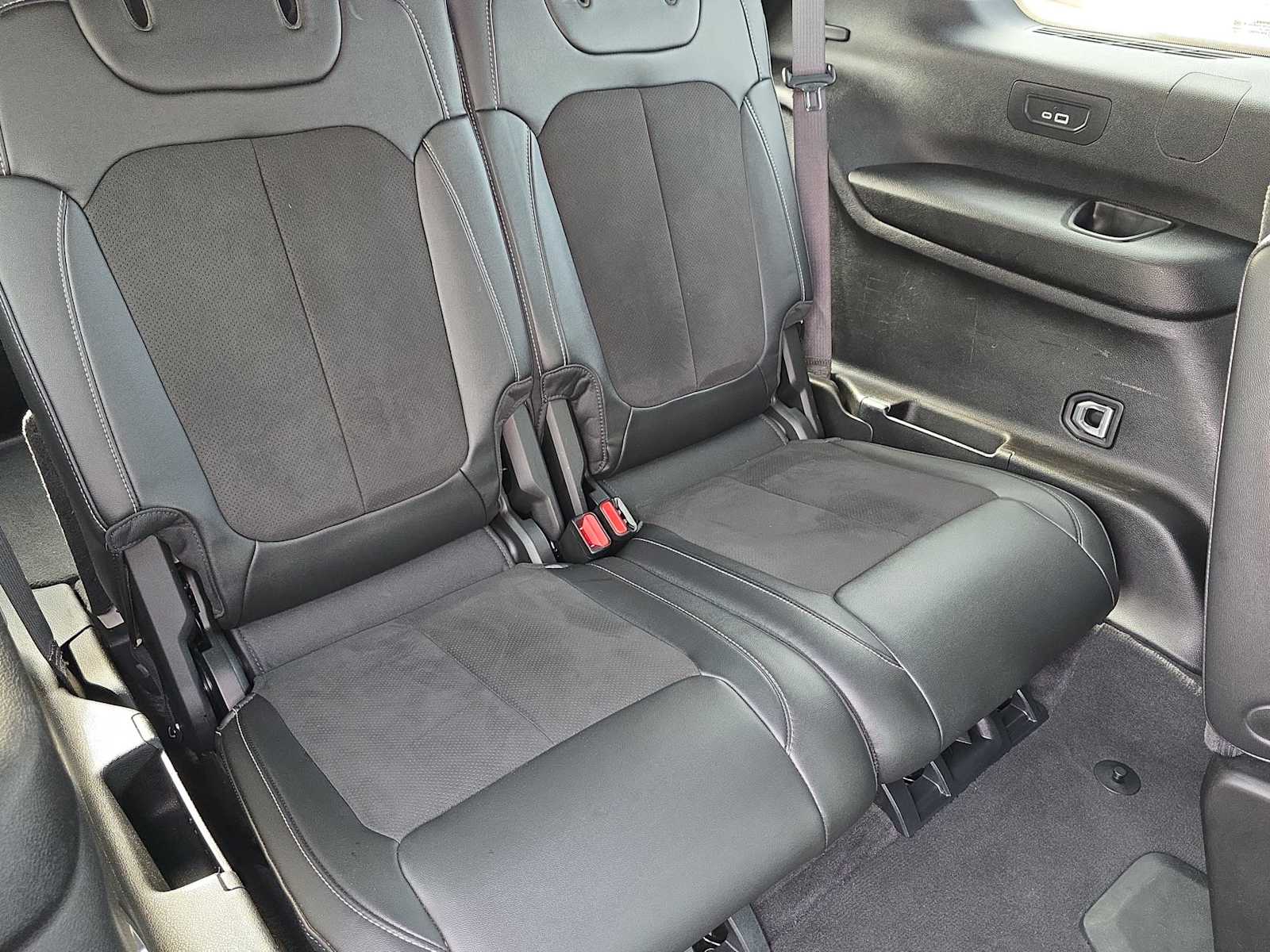 Thumbnail: 2023 Jeep Grand Cherokee L - 29