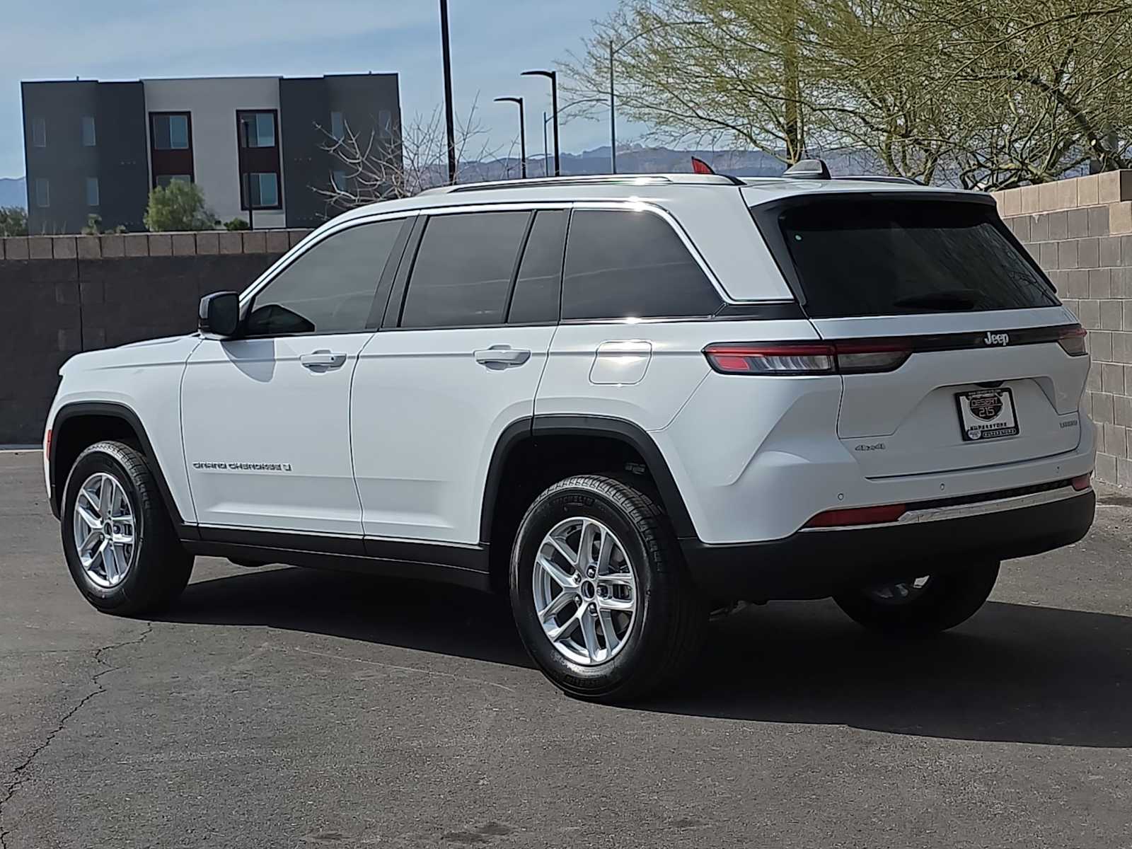 Thumbnail: 2026 Jeep Grand Cherokee - 6