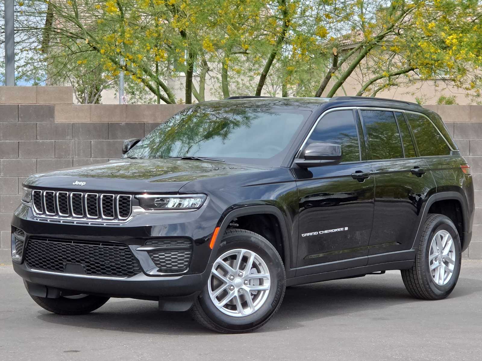 Thumbnail: 2026 Jeep Grand Cherokee - 30