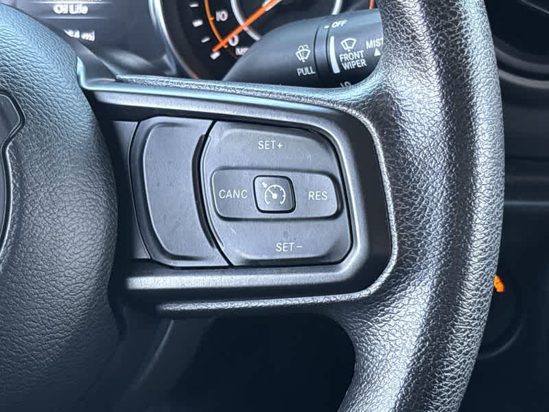 Thumbnail: 2022 Jeep Wrangler - 27