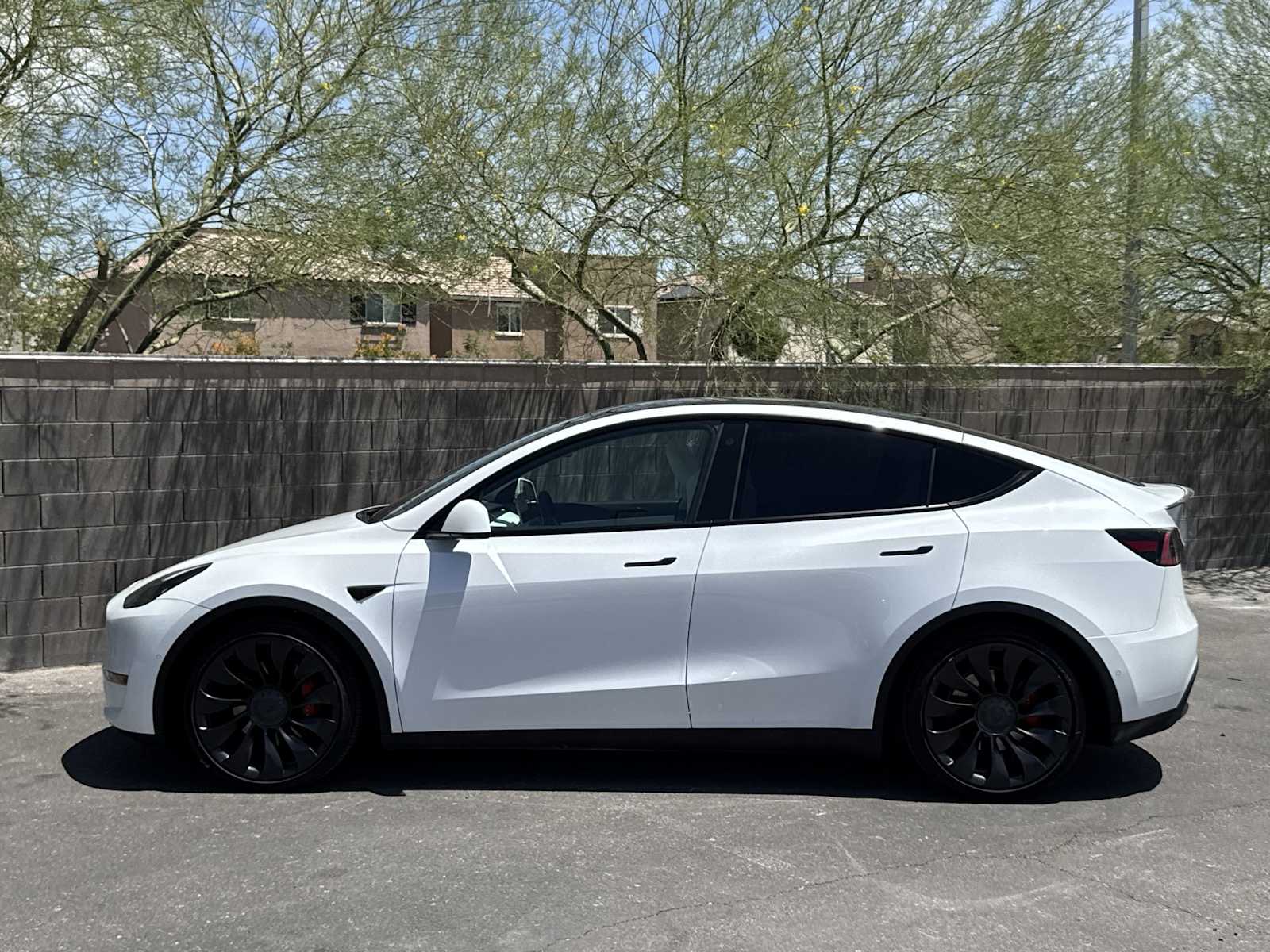 Thumbnail: 2022 Tesla Model Y - 5