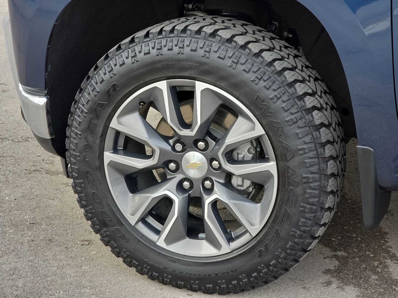 Thumbnail: 2020 Chevrolet Silverado 1500 - 9