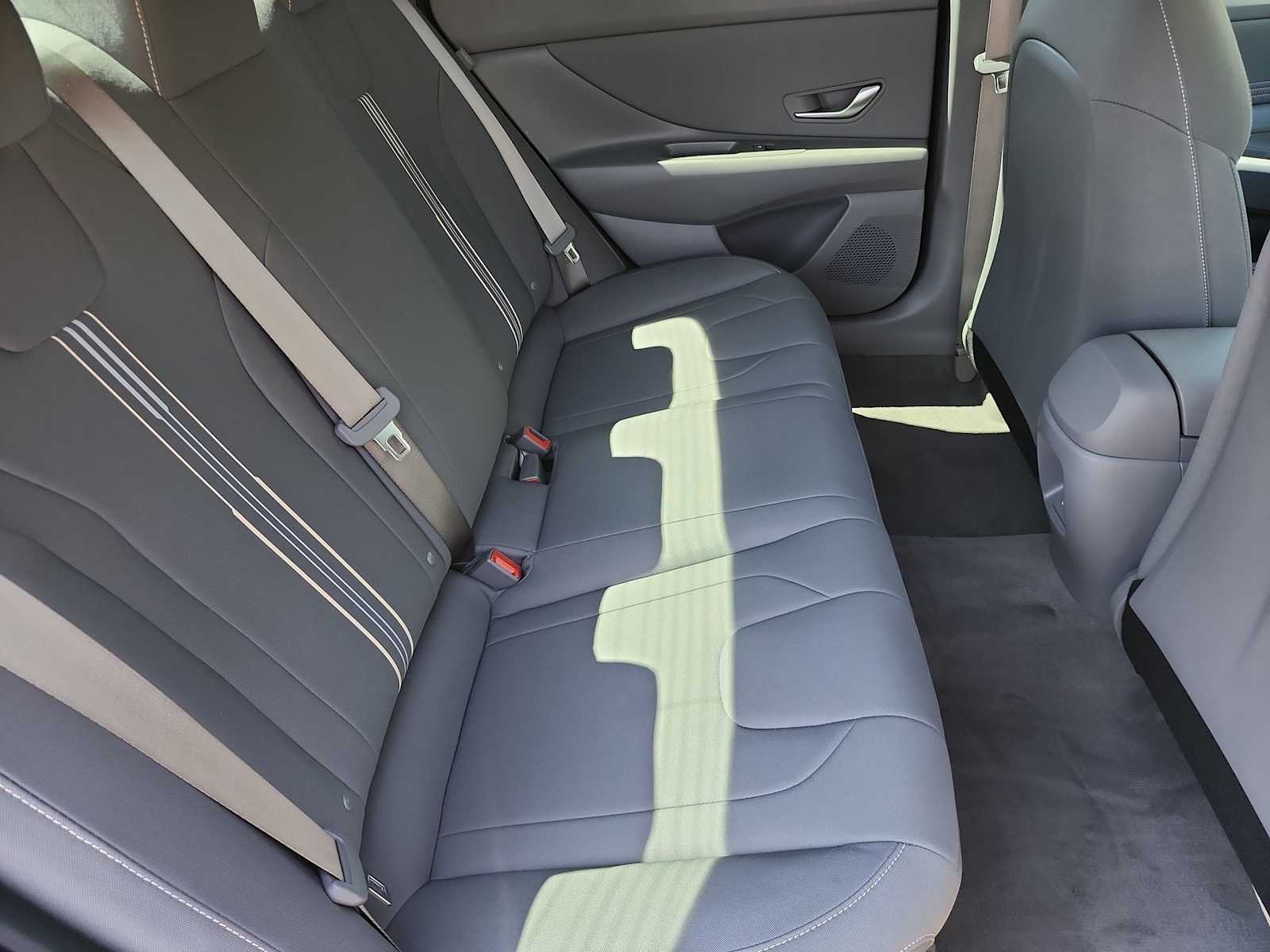 Thumbnail: 2025 Hyundai Elantra - 9