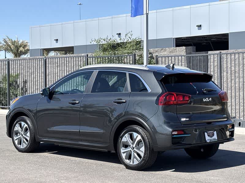 2022 Kia Niro S 6