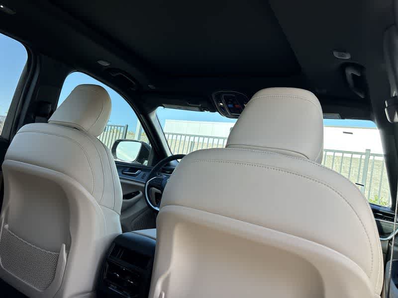 Thumbnail: 2025 Jeep Grand Cherokee - 8