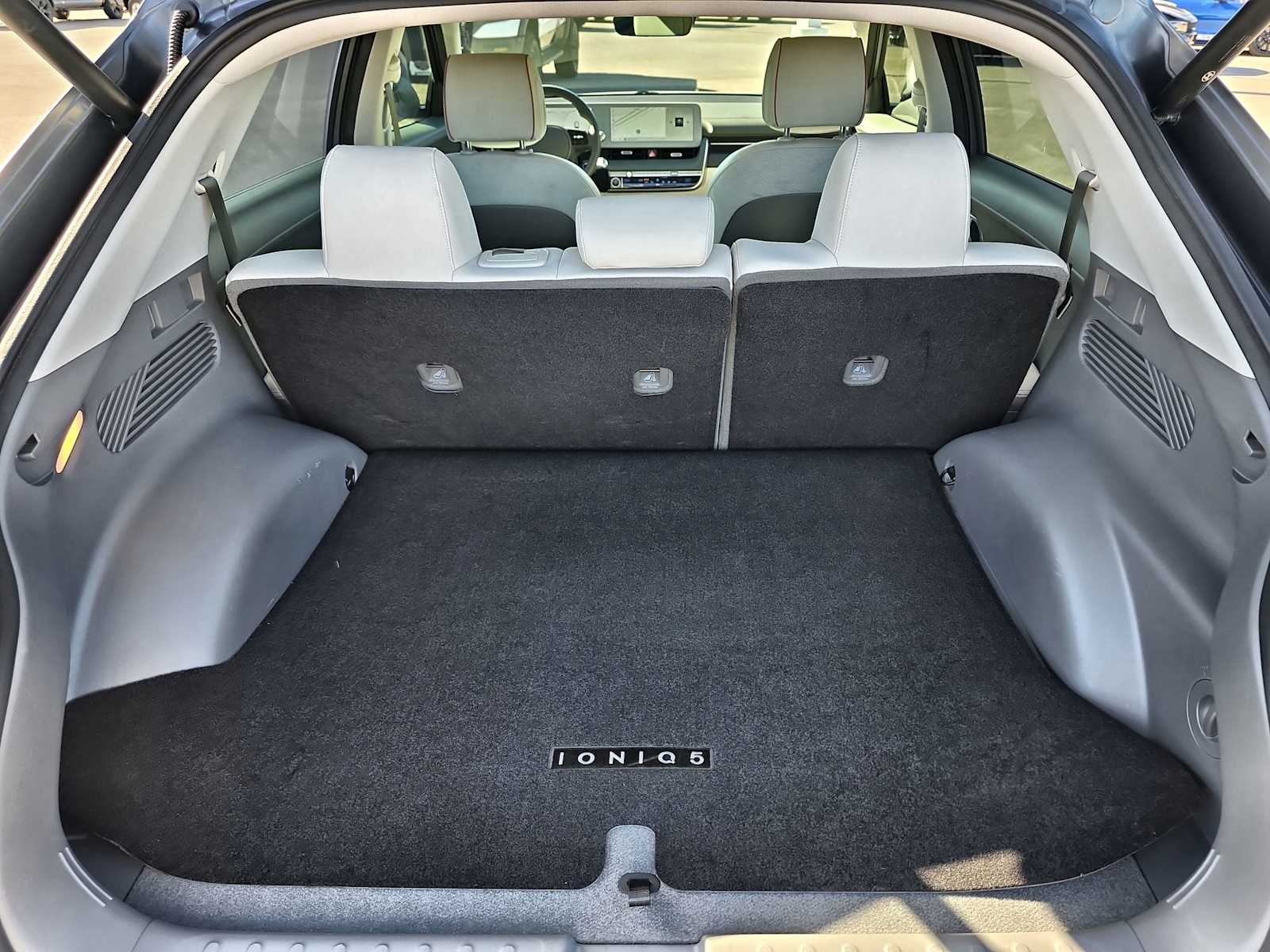 Thumbnail: 2023 Hyundai Ioniq 5 - 23