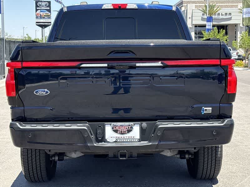 2023 Ford F-150 Lightning Lariat 7