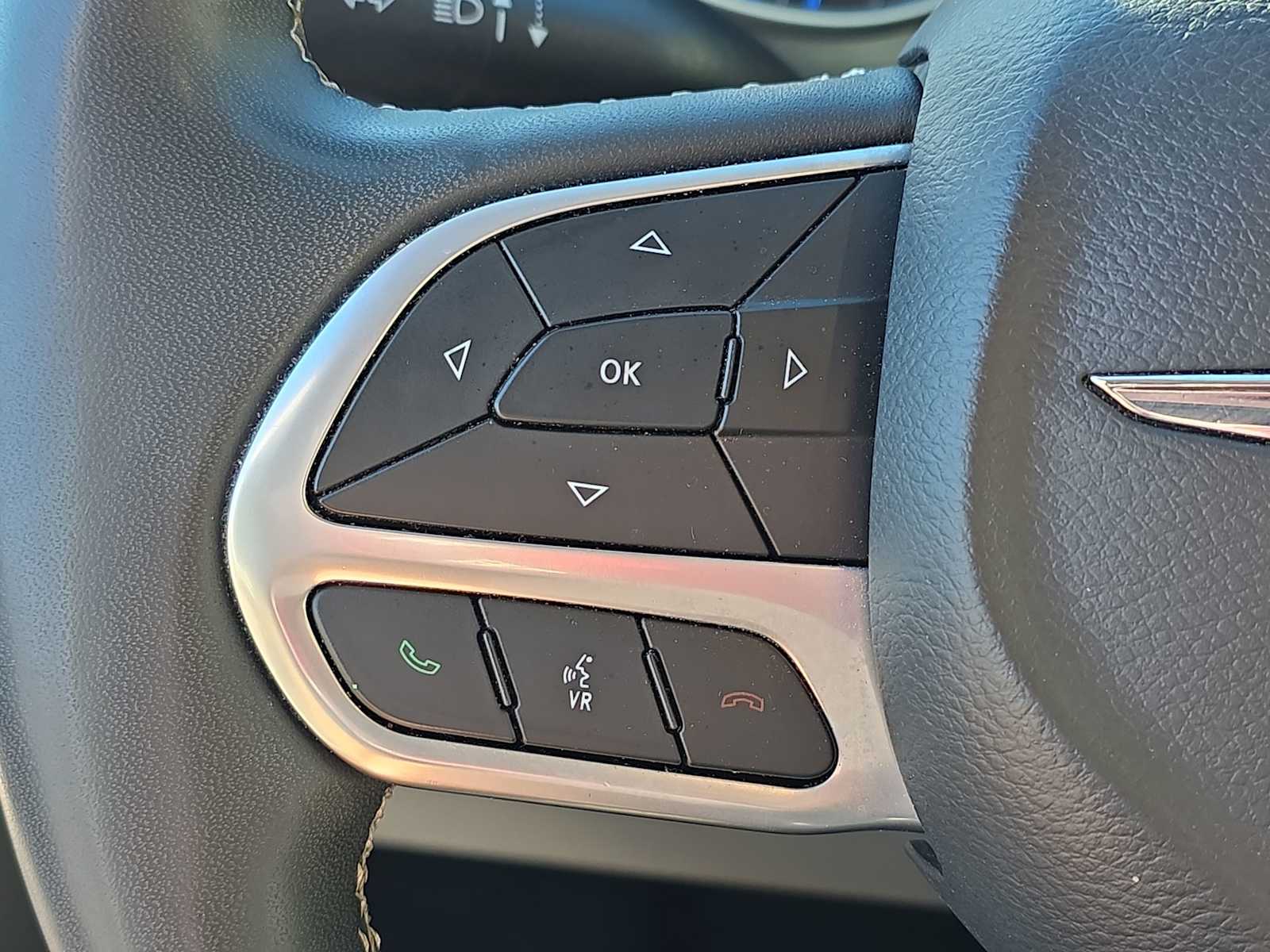 Thumbnail: 2024 Chrysler Pacifica - 28