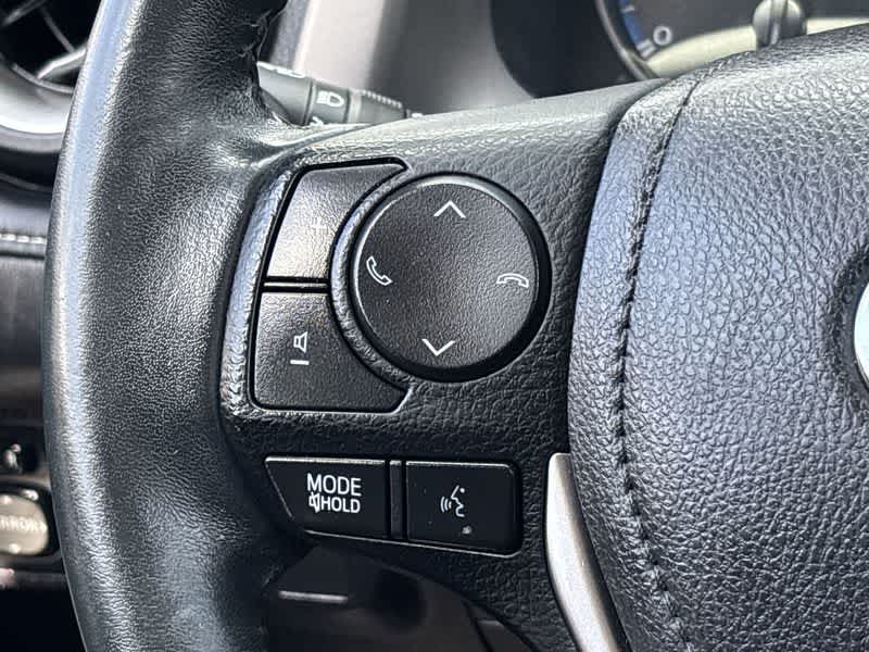 Thumbnail: 2017 Toyota RAV4 - 28