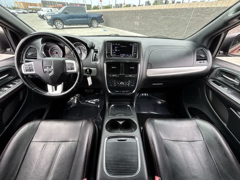 Thumbnail: 2019 Dodge Grand Caravan - 14
