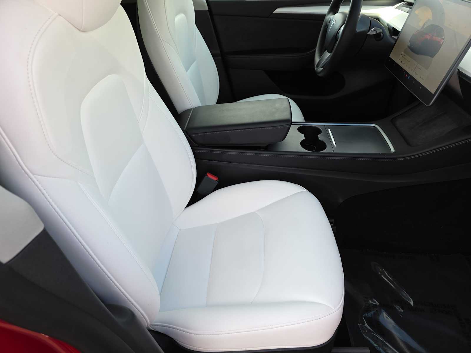 Thumbnail: 2022 Tesla Model Y - 18