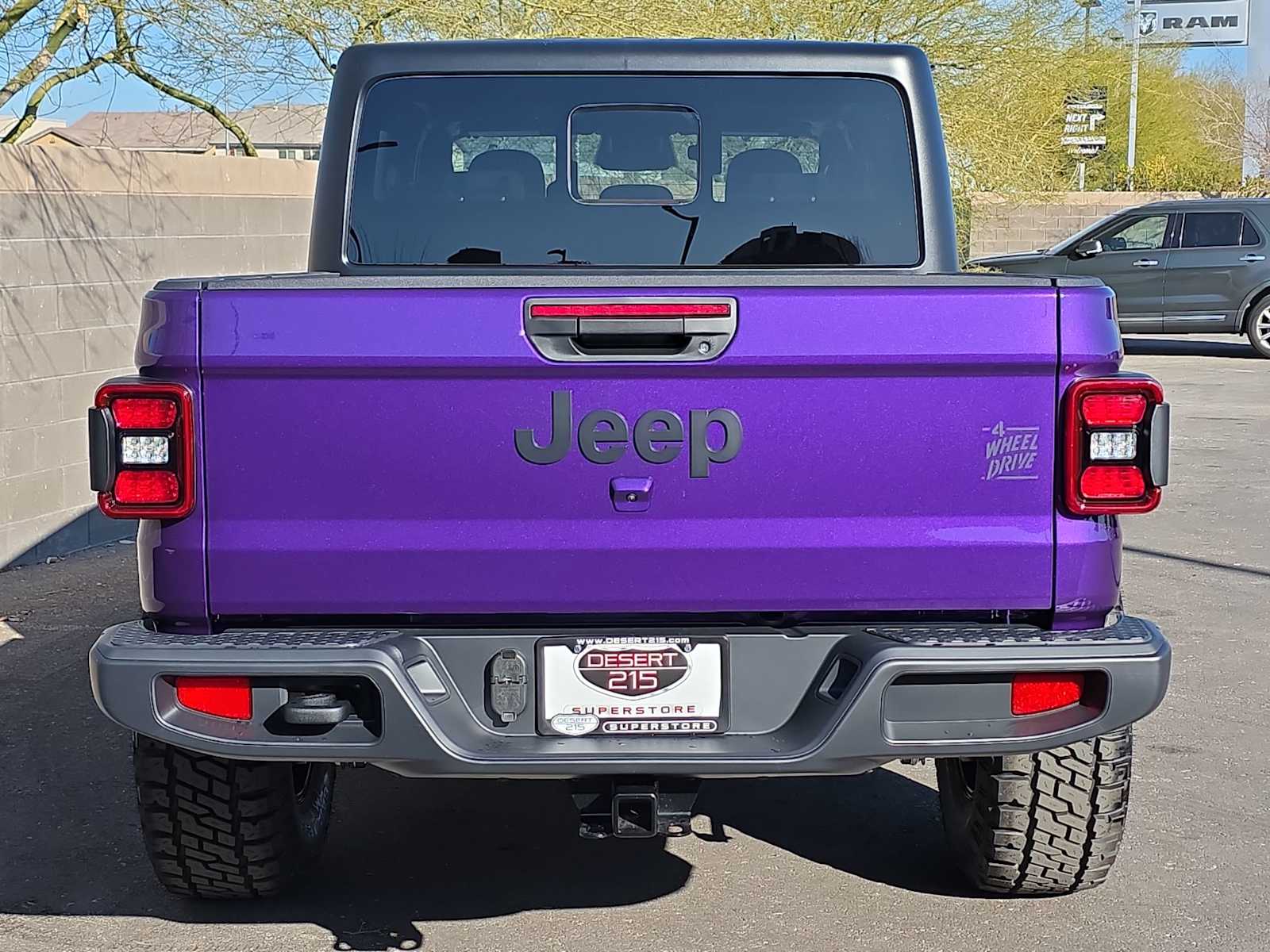 Thumbnail: 2026 Jeep Gladiator - 8