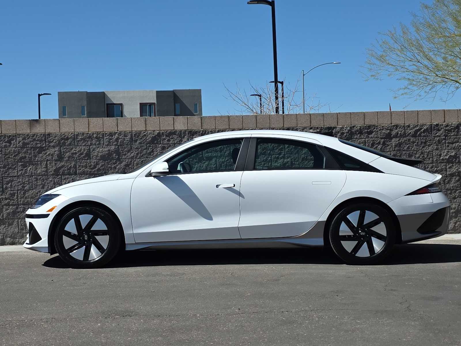 Thumbnail: 2024 Hyundai Ioniq 6 - 6