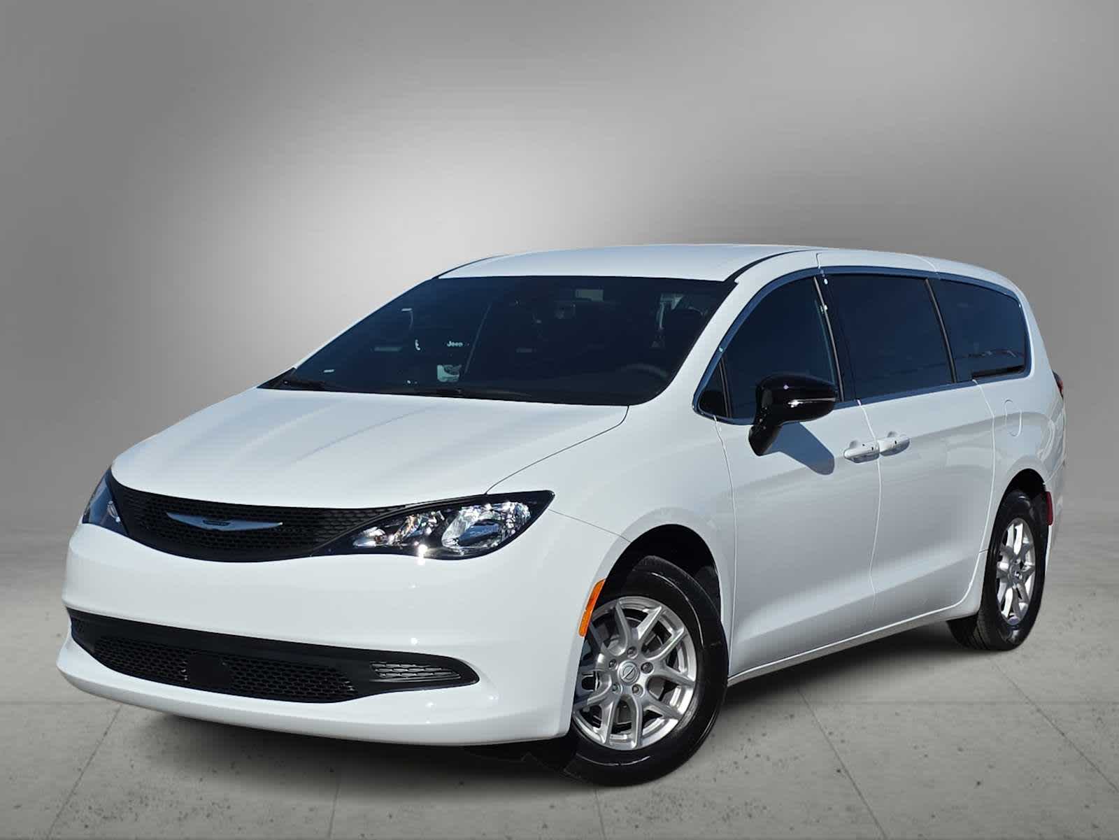 Thumbnail: 2026 Chrysler Voyager - 2