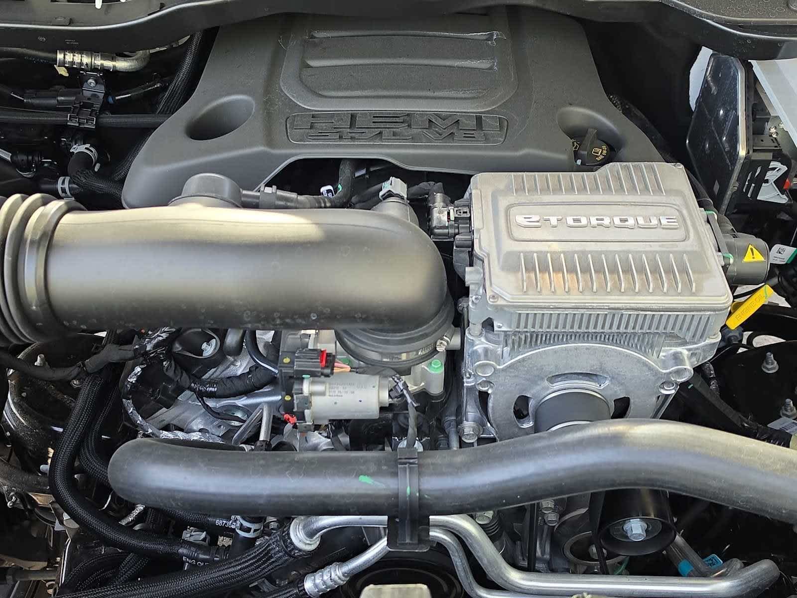 Thumbnail: 2026 RAM 1500 - 18