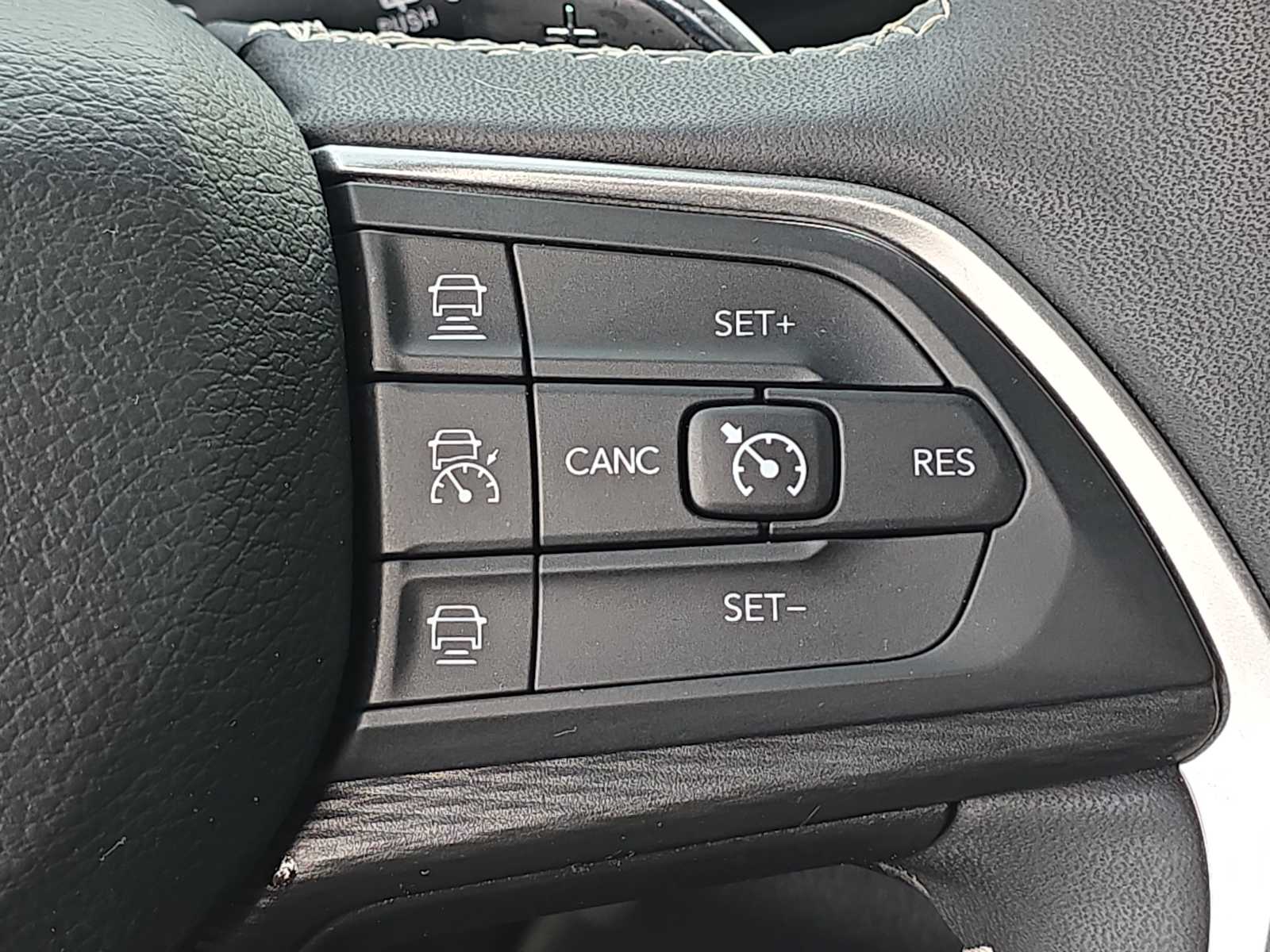 Thumbnail: 2023 Jeep Grand Cherokee L - 27