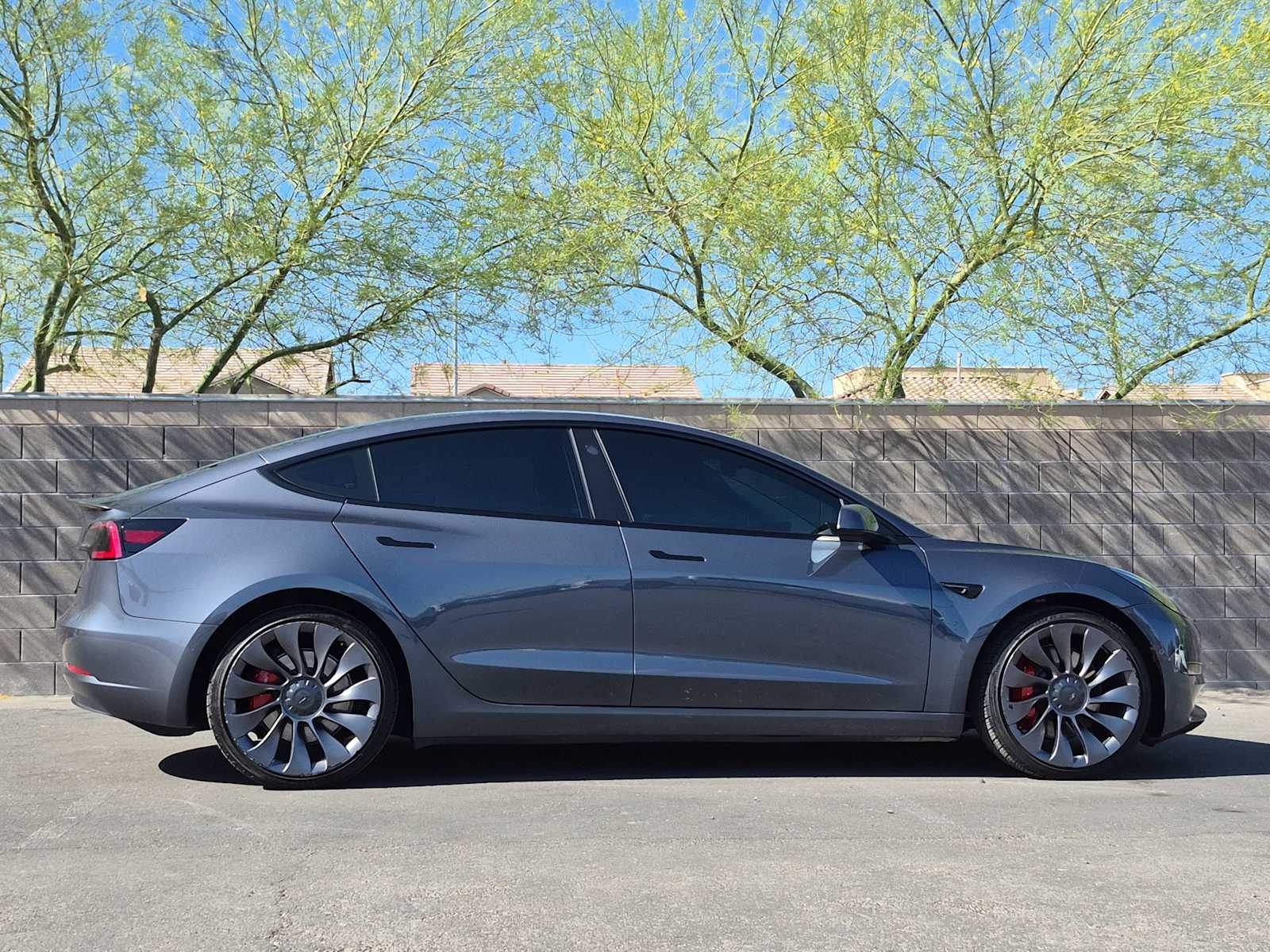 Thumbnail: 2022 Tesla Model 3 - 9