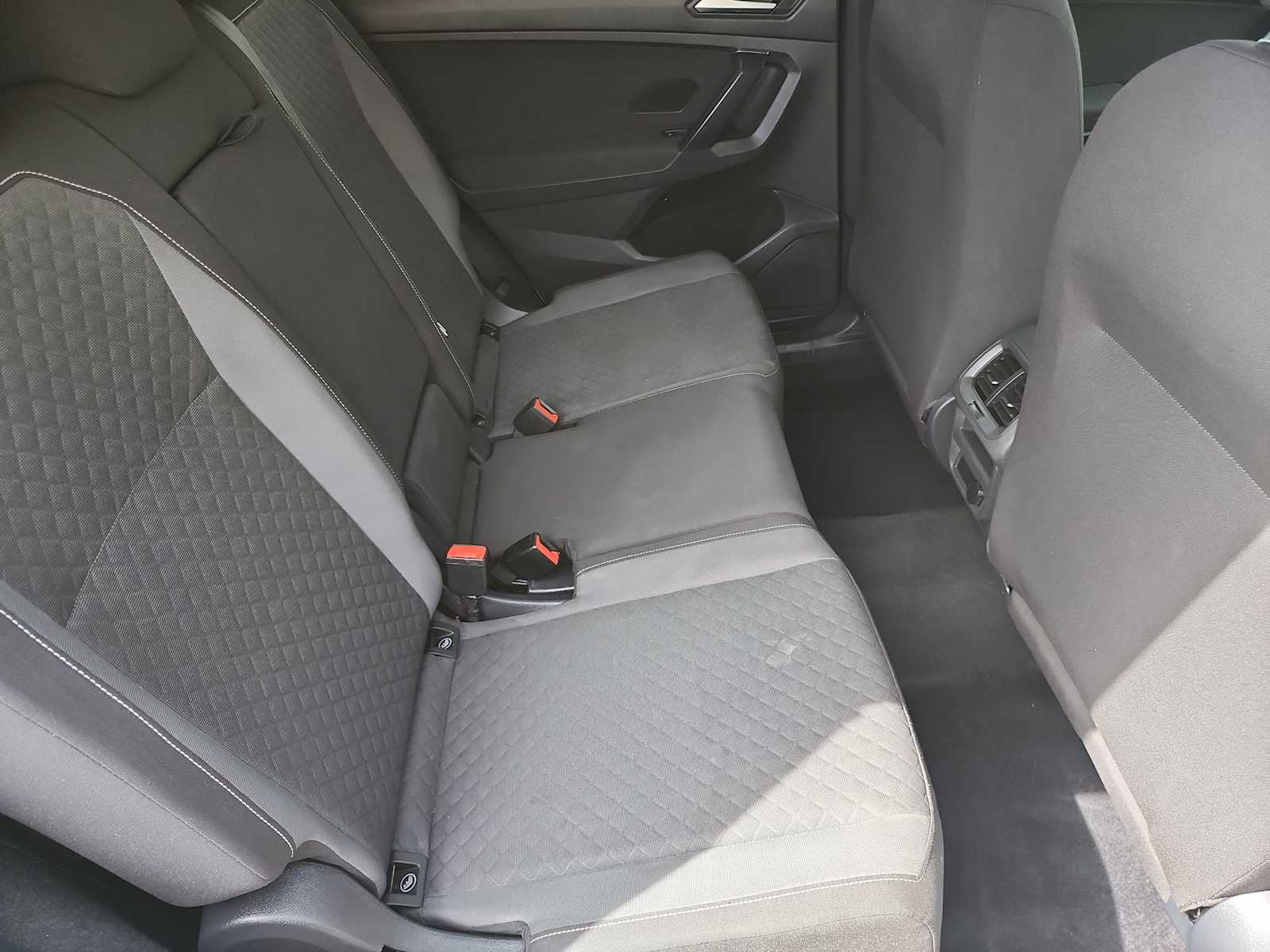 Thumbnail: 2021 Volkswagen Tiguan - 17