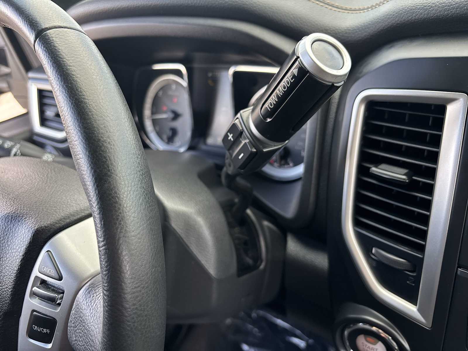 Thumbnail: 2019 Nissan Titan - 20