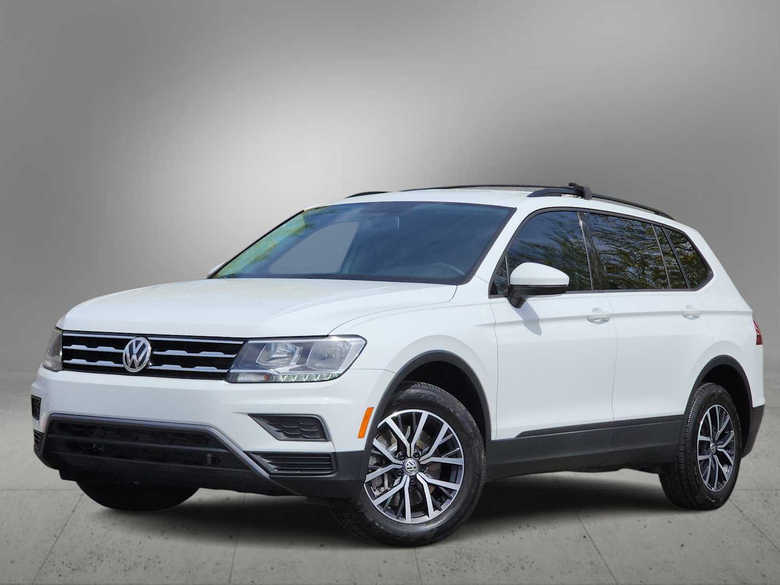 Thumbnail: 2021 Volkswagen Tiguan - 1