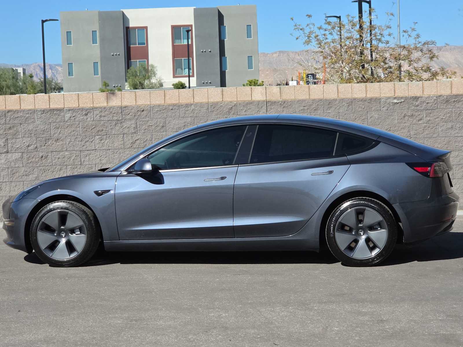 Thumbnail: 2023 Tesla Model 3 - 6