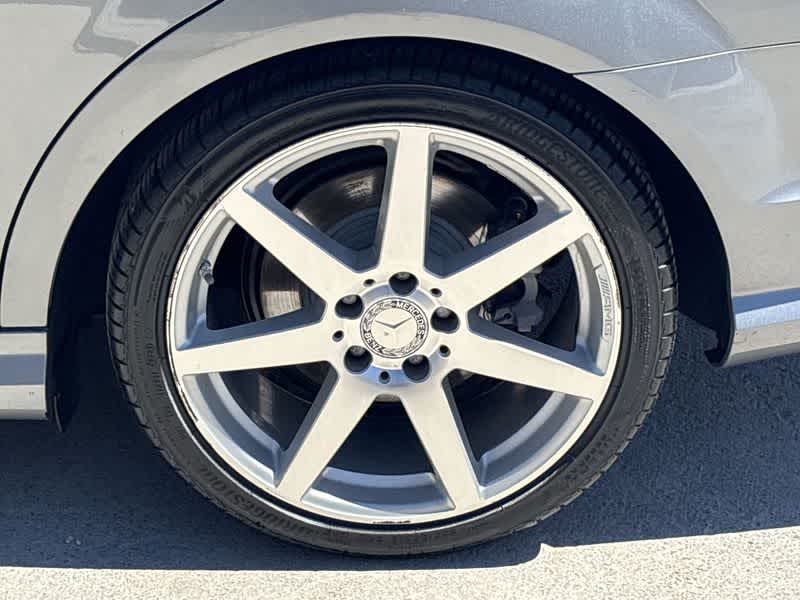Thumbnail: 2012 Mercedes-Benz C-Class - 12