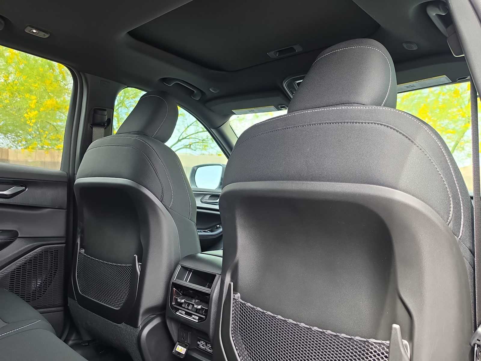 Thumbnail: 2026 Jeep Grand Cherokee - 9