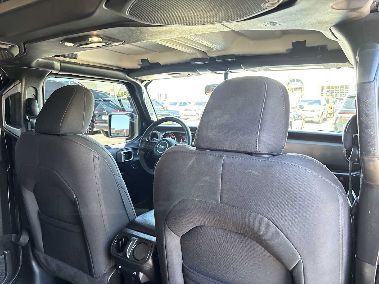 Thumbnail: 2020 Jeep Wrangler - 16