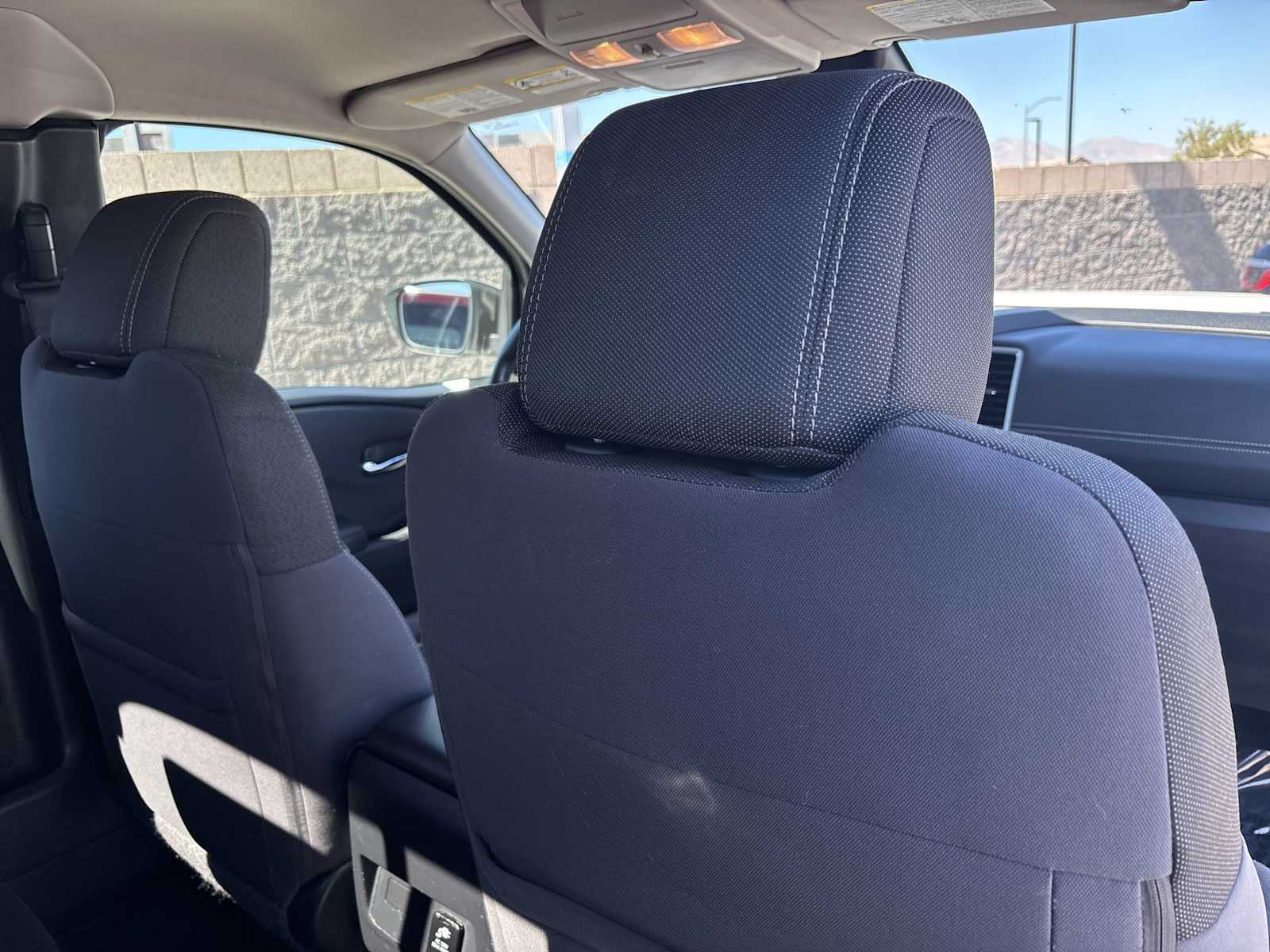 Thumbnail: 2022 Nissan Frontier - 12