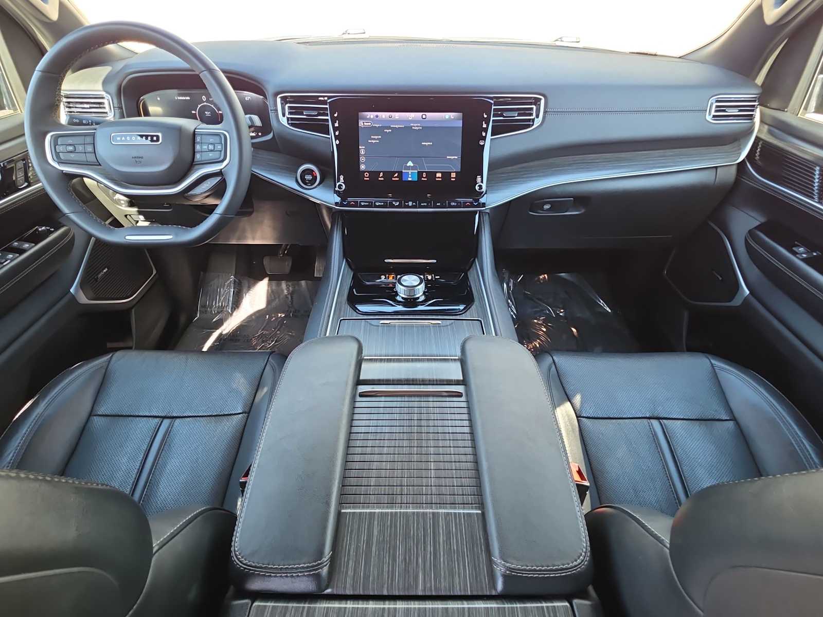 Thumbnail: 2024 Jeep Wagoneer - 14