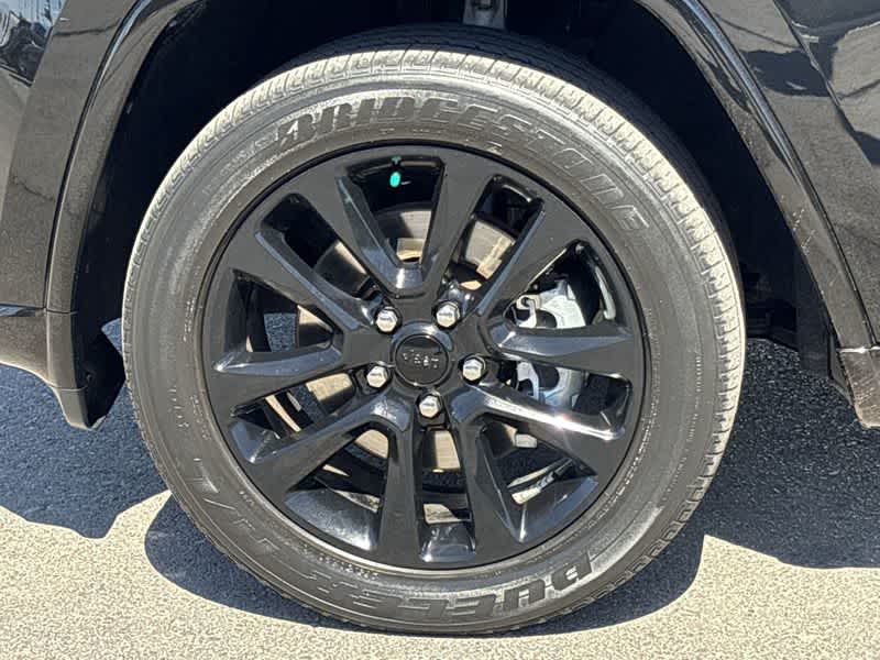 2021 Jeep Grand Cherokee Laredo 12