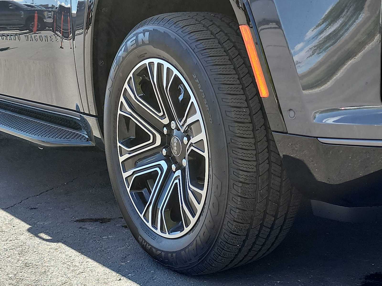 Thumbnail: 2026 Jeep Grand Wagoneer - 12
