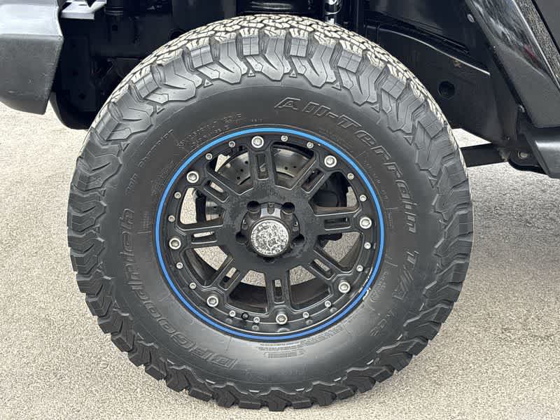 Thumbnail: 2015 Jeep Wrangler - 11