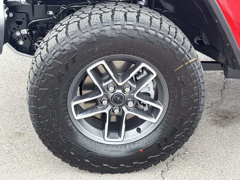 Thumbnail: 2025 Jeep Gladiator - 12