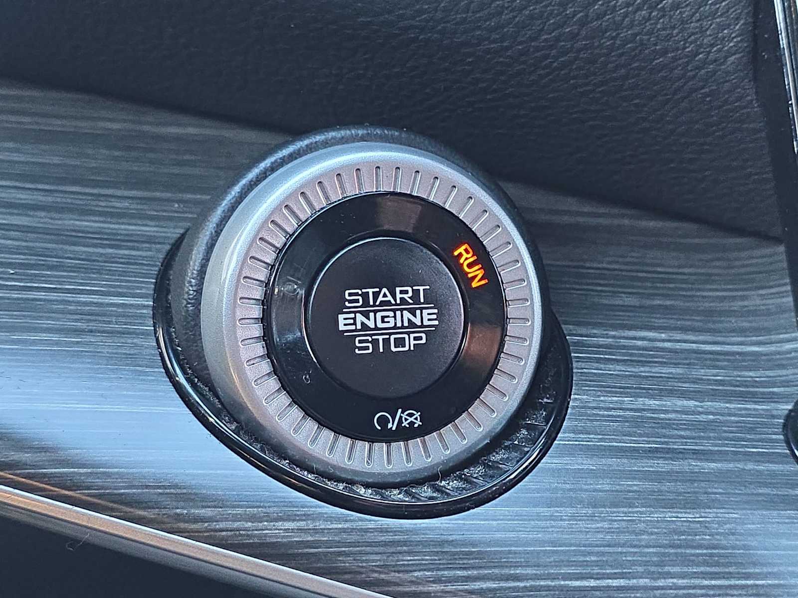 Thumbnail: 2023 Jeep Wagoneer - 24