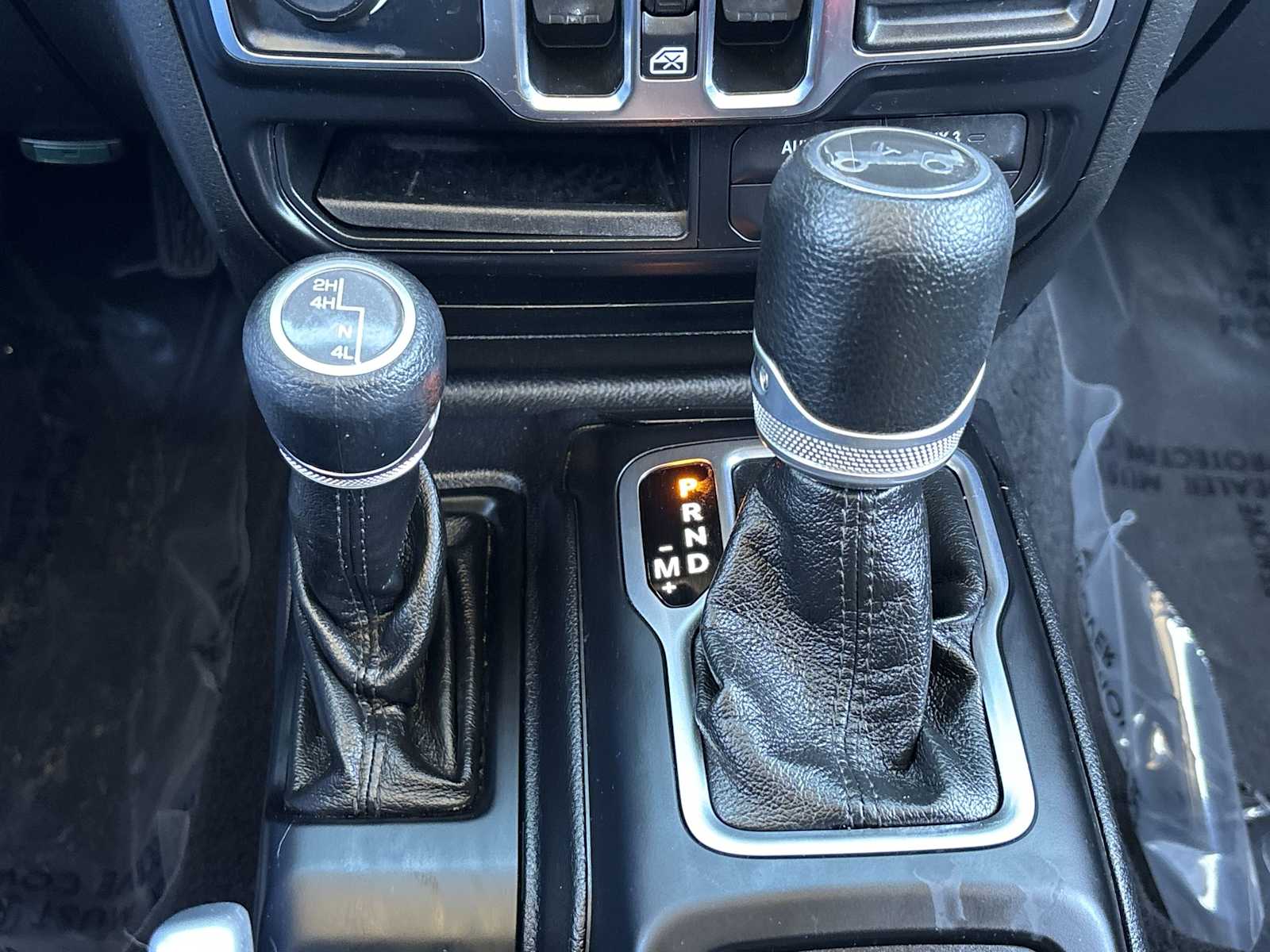 Thumbnail: 2020 Jeep Wrangler - 21