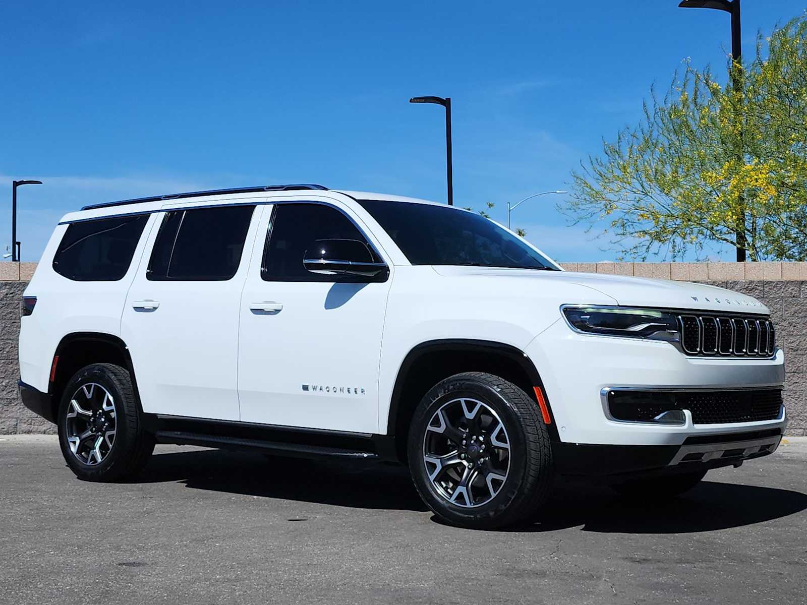 Thumbnail: 2024 Jeep Wagoneer - 3