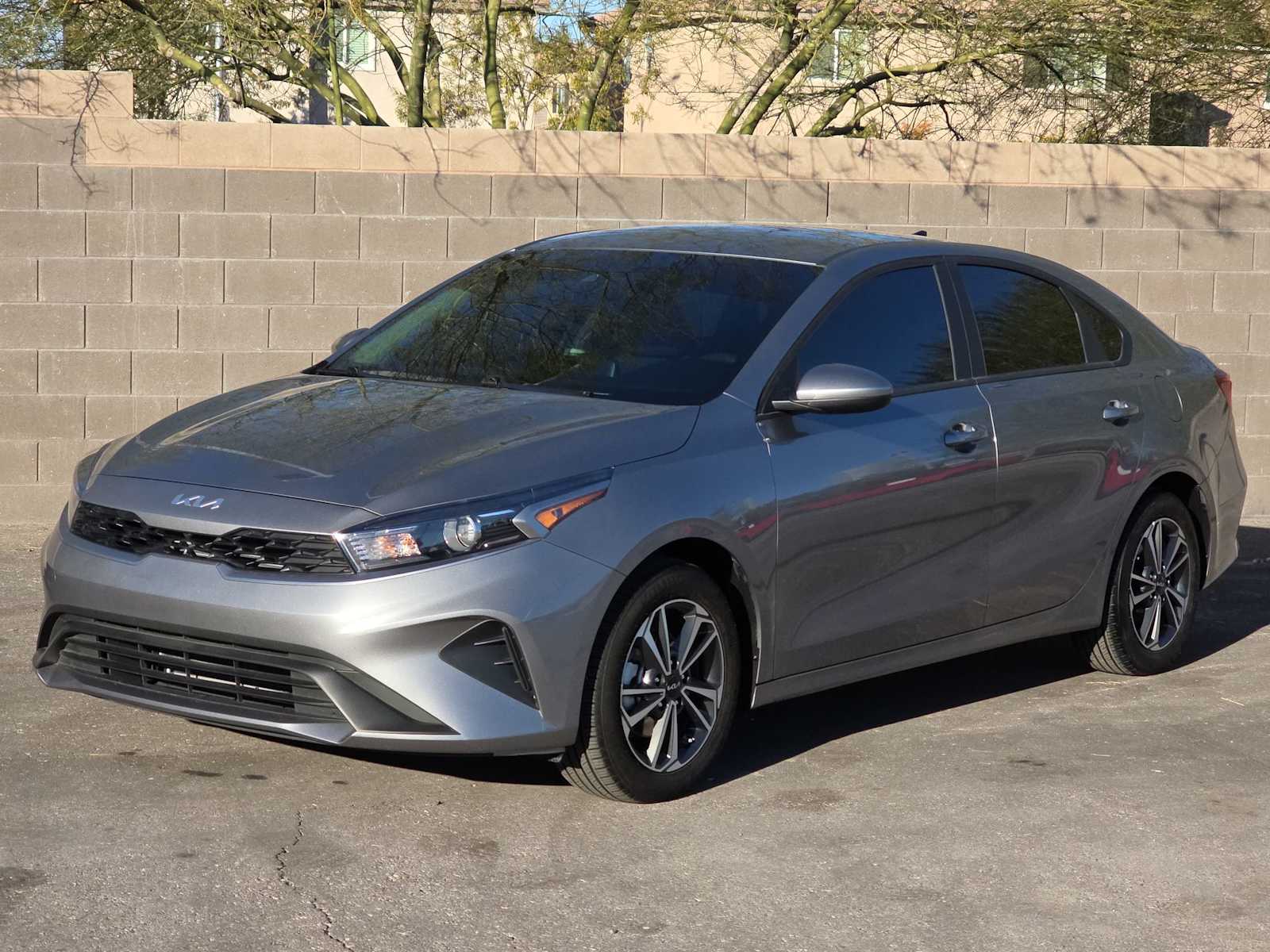 Thumbnail: 2024 Kia Forte - 5