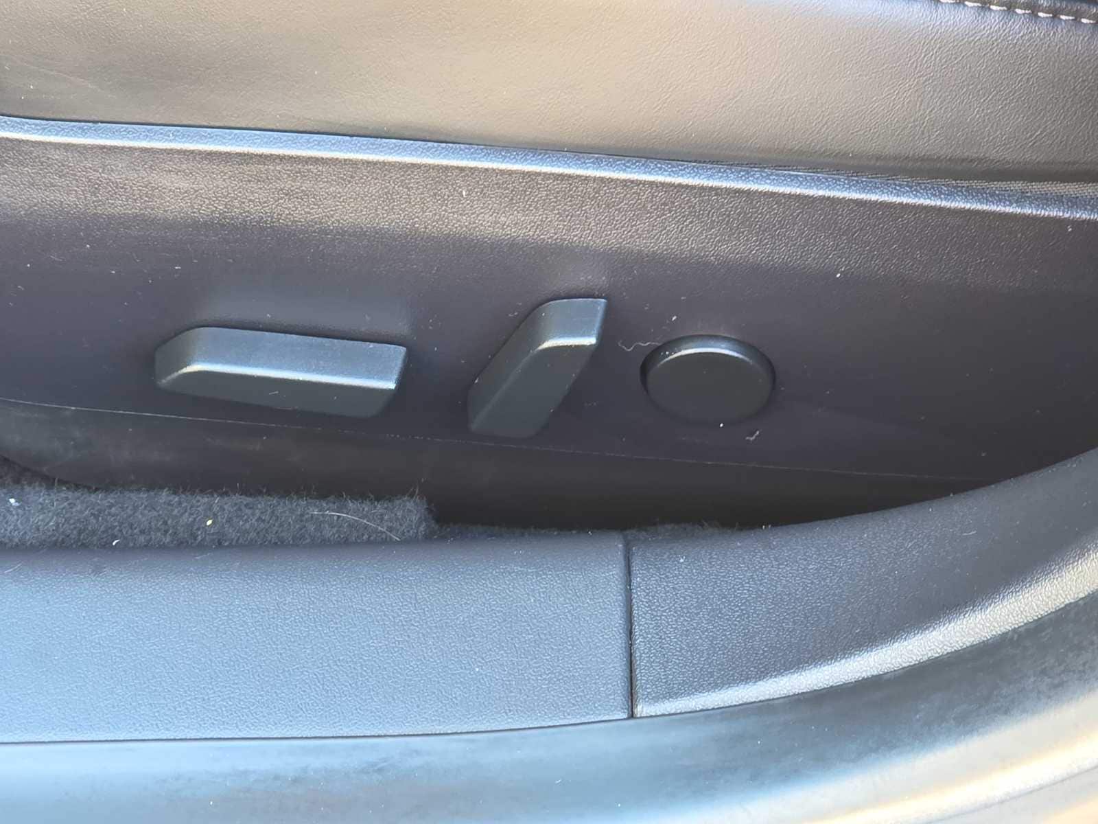 Thumbnail: 2020 Tesla Model 3 - 29