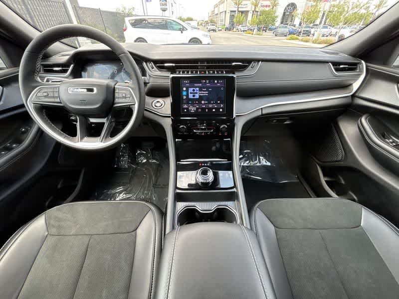 Thumbnail: 2025 Jeep Grand Cherokee L - 9