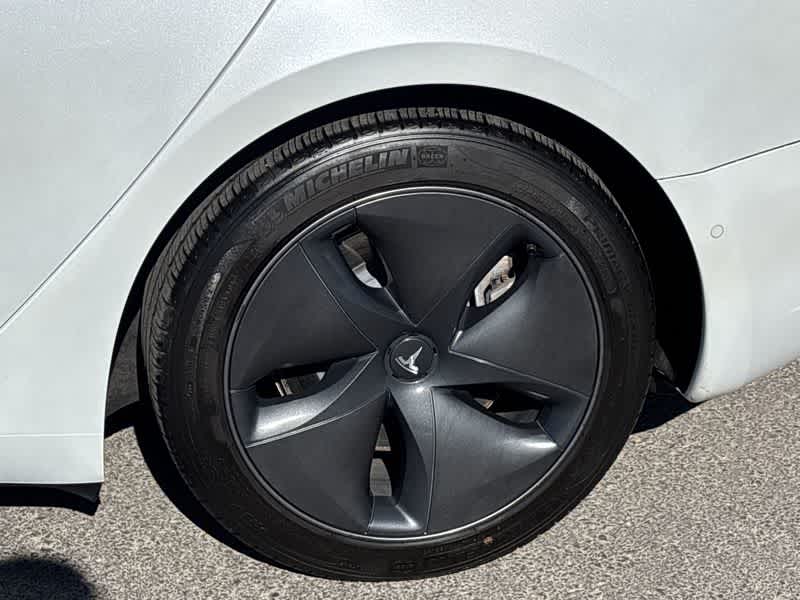 Thumbnail: 2020 Tesla Model 3 - 12