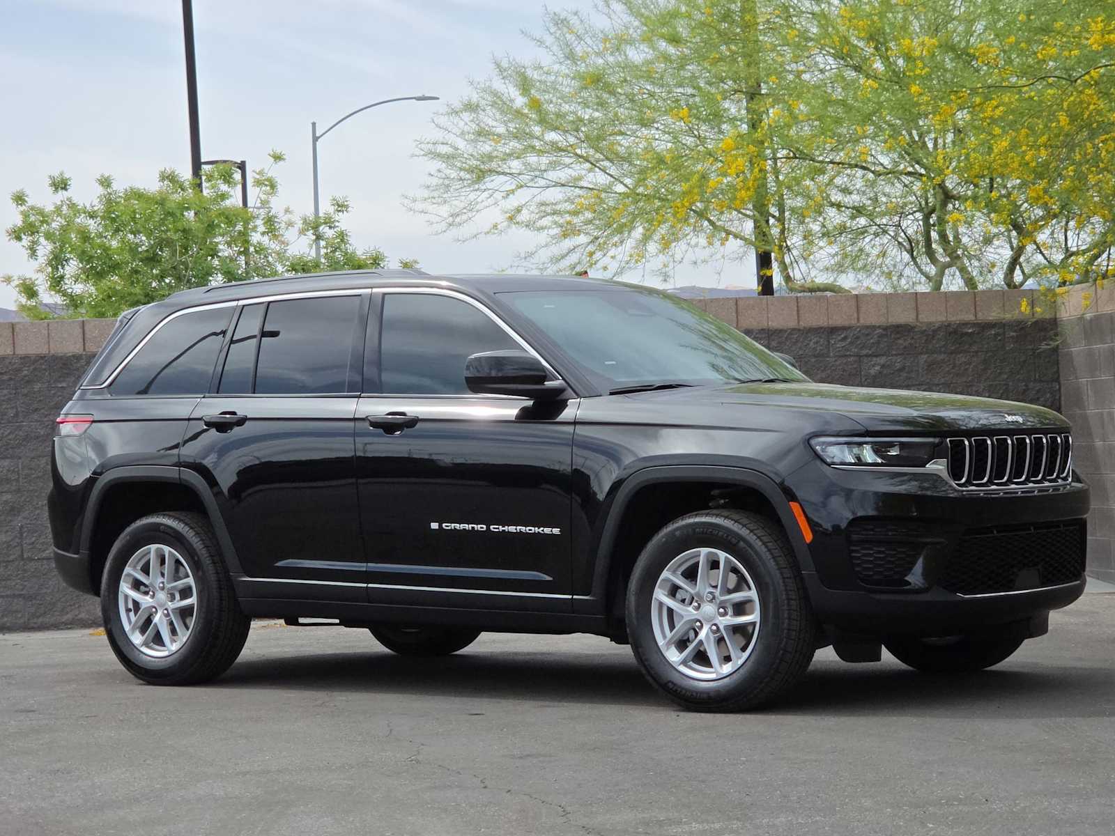 Thumbnail: 2026 Jeep Grand Cherokee - 2