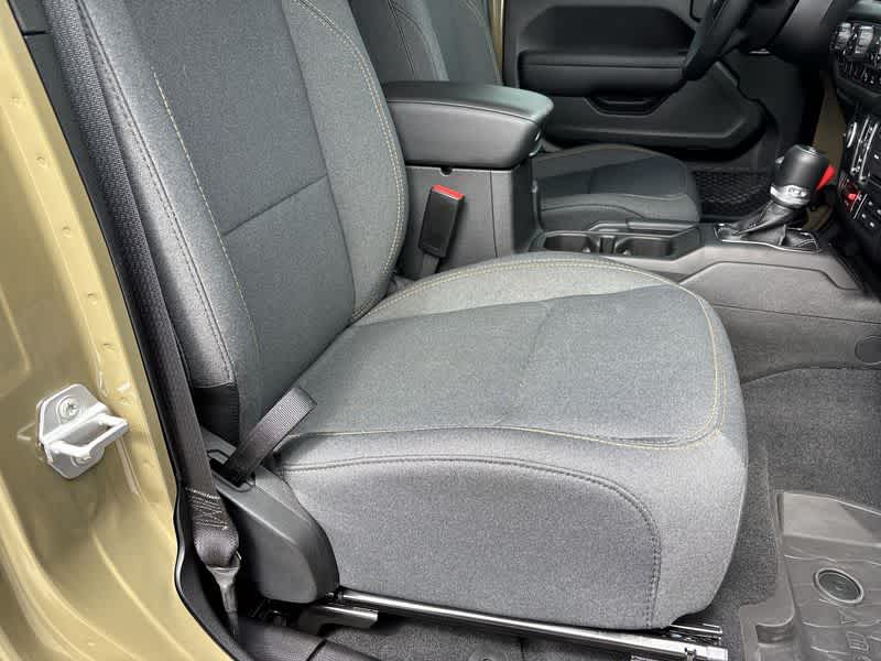 Thumbnail: 2025 Jeep Wrangler - 18