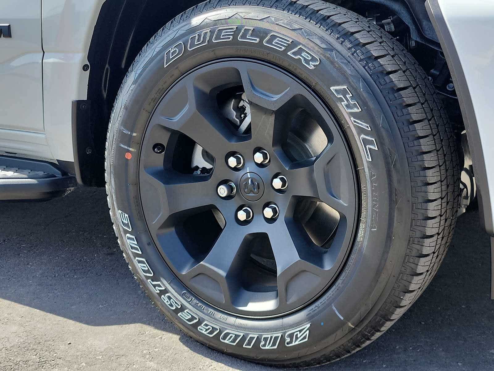 Thumbnail: 2026 RAM 1500 - 19