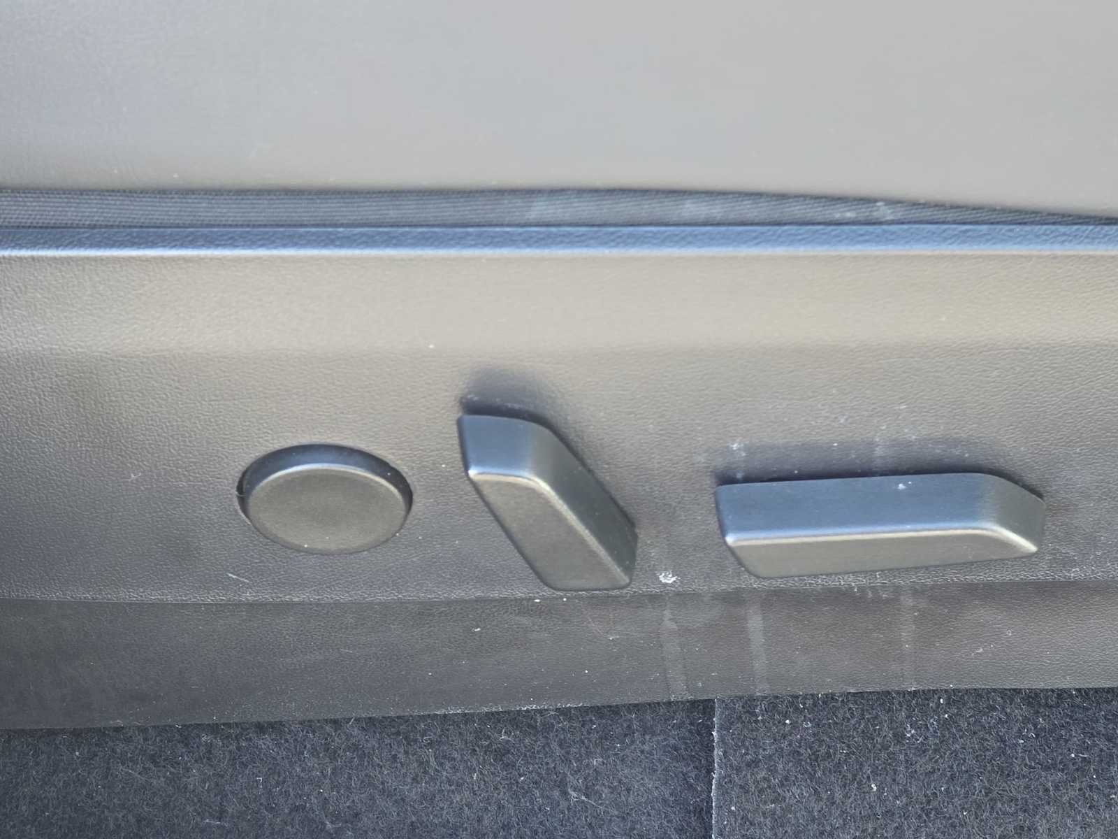 Thumbnail: 2020 Tesla Model Y - 25