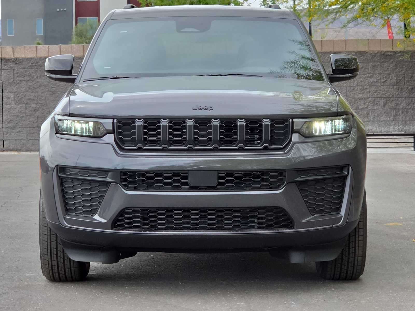 Thumbnail: 2026 Jeep Grand Cherokee - 2