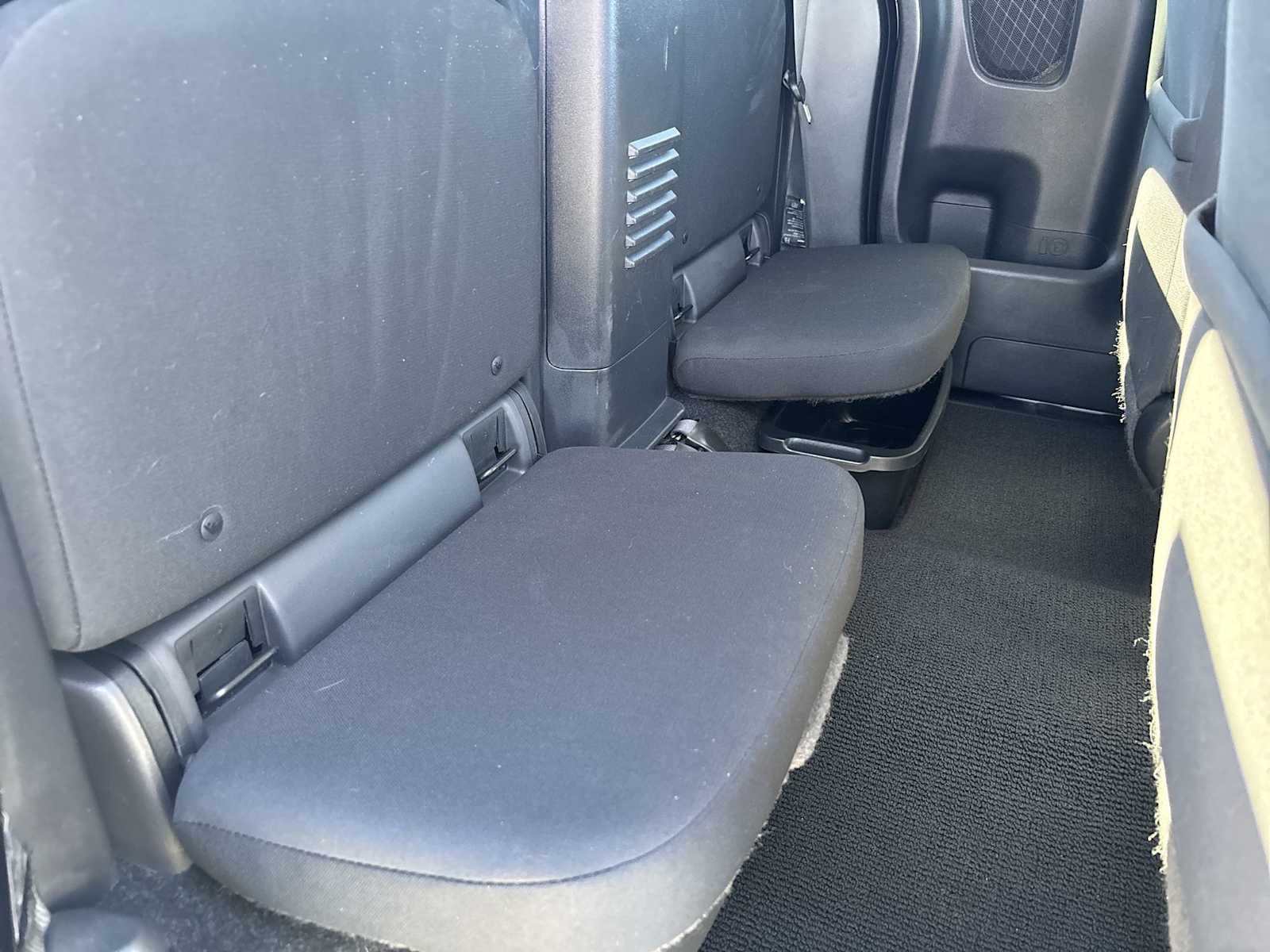 Thumbnail: 2022 Nissan Frontier - 13